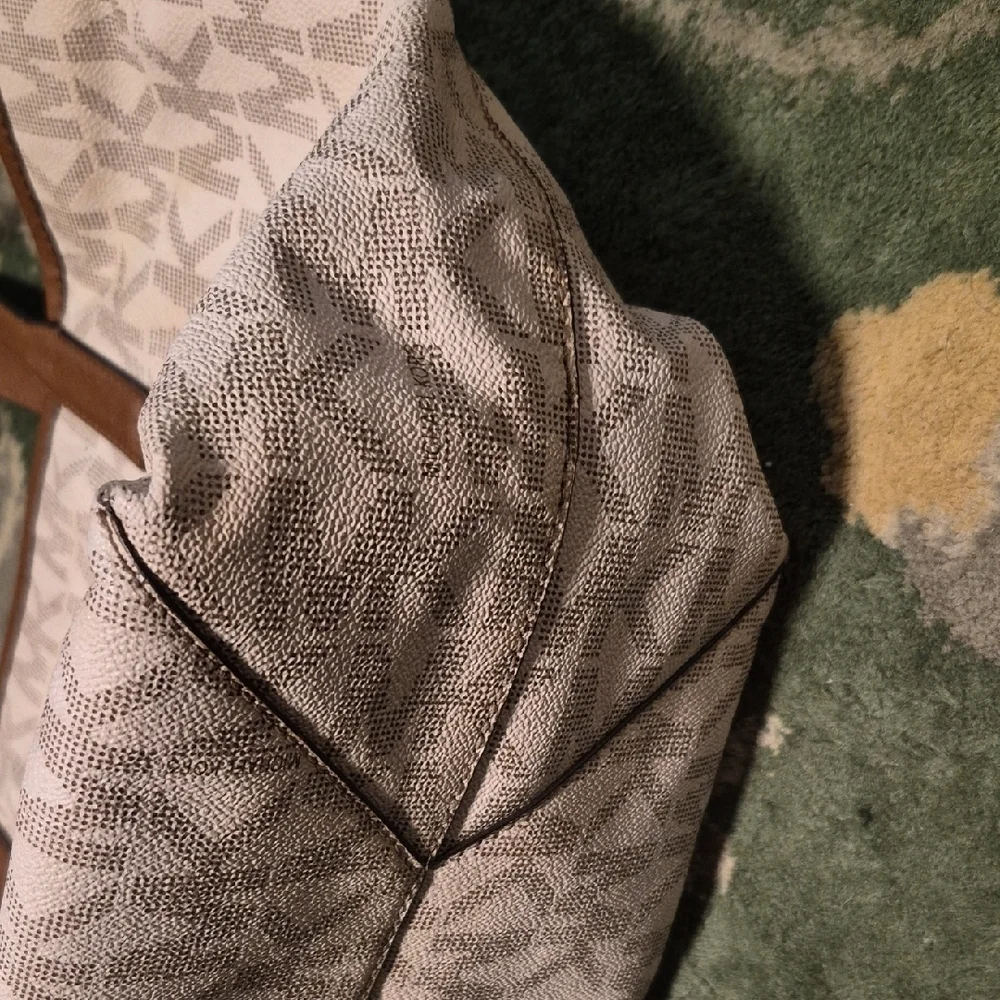 Michael Kors Tan and Cream Signature Tote